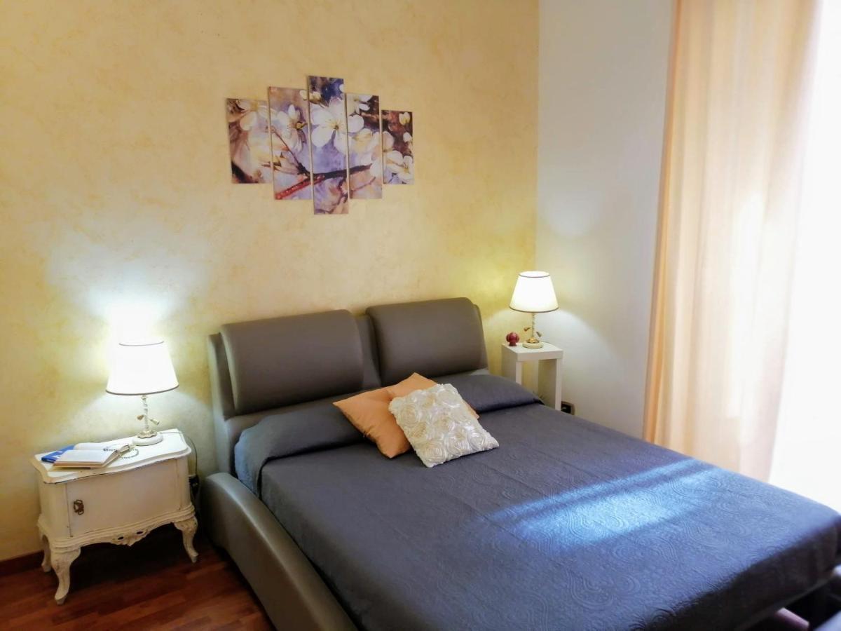 Centro Storico Suites 지오비나조 외부 사진