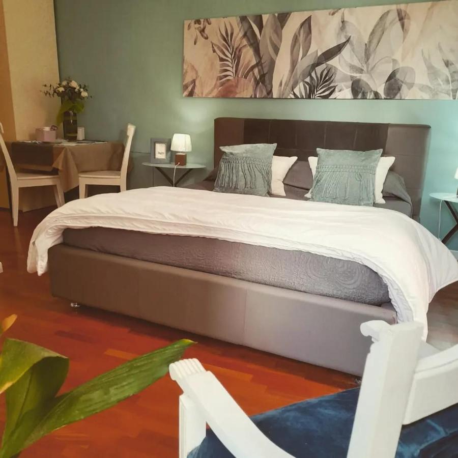 Centro Storico Suites 지오비나조 외부 사진
