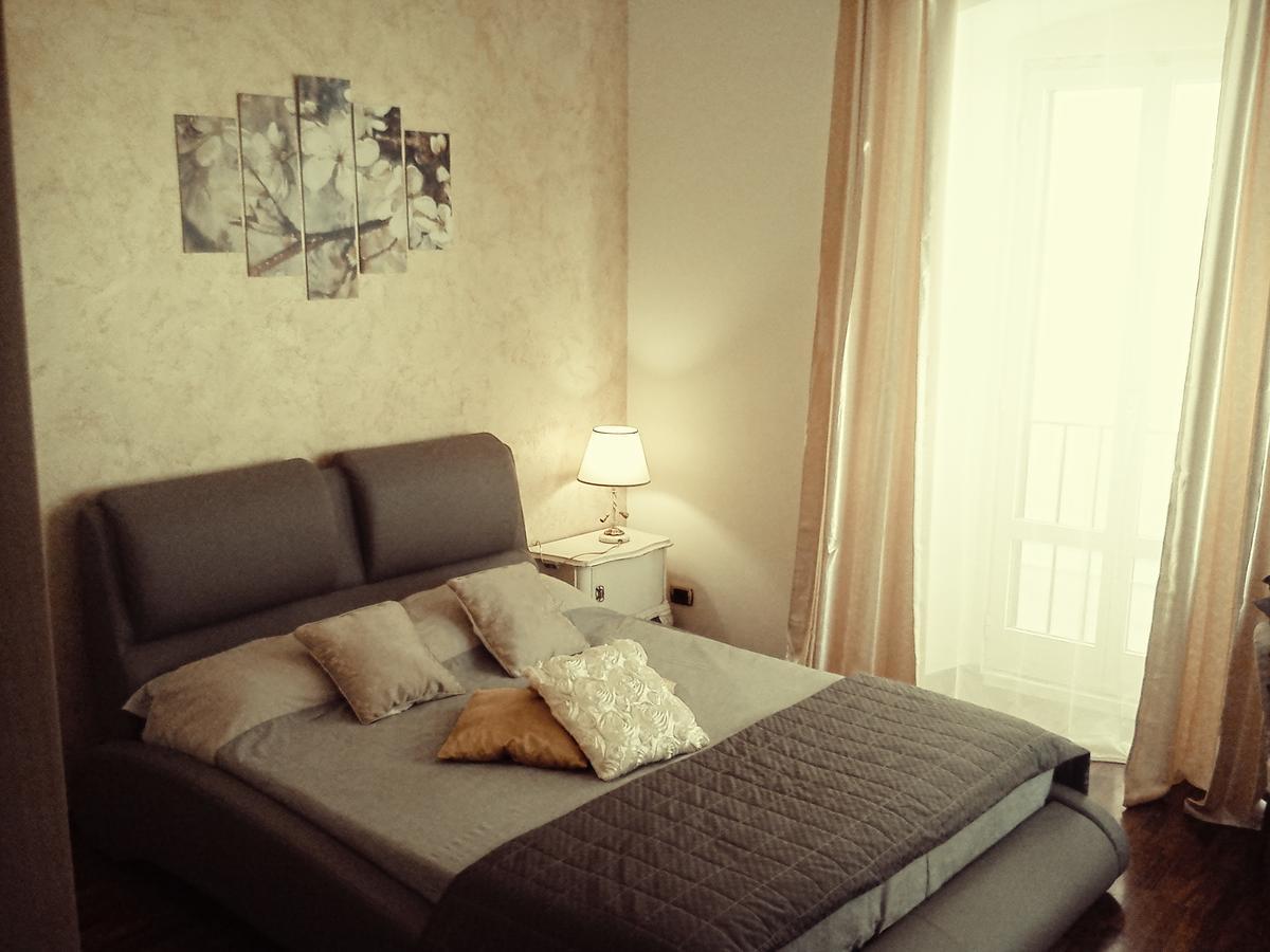 Centro Storico Suites 지오비나조 외부 사진